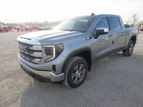 New 2026 GMC Sierra 1500 SLE AWD/4WD image 11