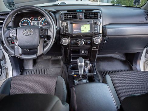 Used 2019 Toyota 4Runner TRD Off-Road image 29