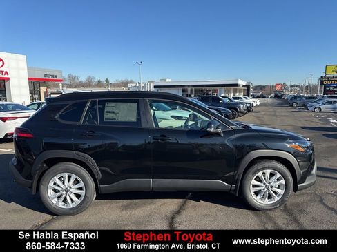 New 2026 Toyota Corolla Cross LE image 8