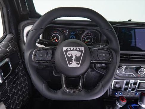 Used 2025 Jeep Gladiator Sport AWD/4WD image 33