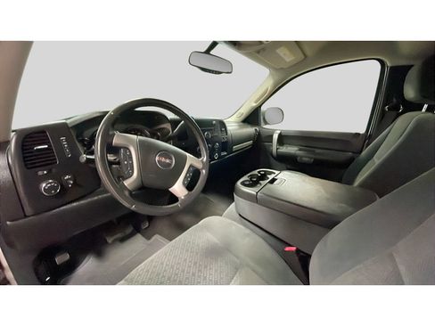 Used 2008 GMC Sierra 1500 SLE w/ Z71 Off-Road Package RWD image 12