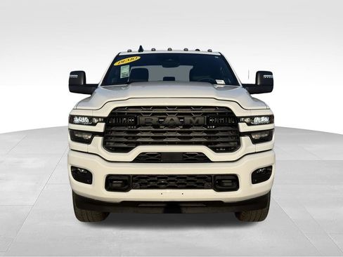 New 2026 RAM 2500 Big Horn AWD/4WD image 8