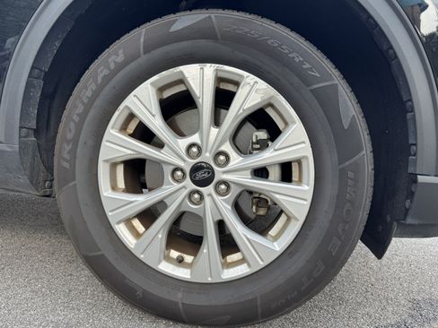 Used 2025 Ford Escape Active AWD/4WD image 13