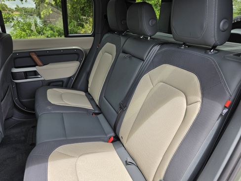 Certified 2023 Land Rover Defender 110 X-Dynamic SE AWD/4WD image 14