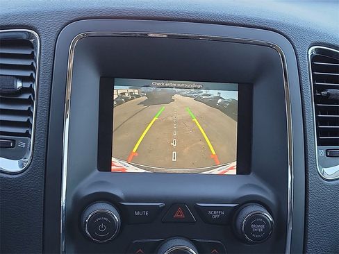 Used 2018 Dodge Durango SXT w/ 3rd Row Seating Group image 17