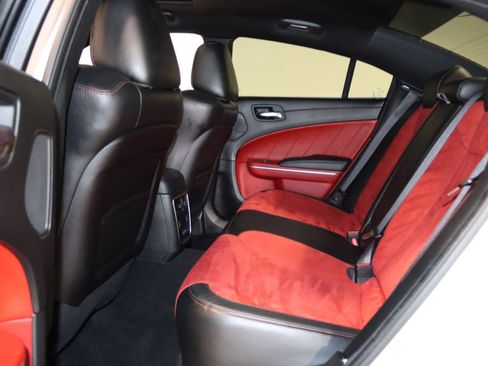 Used 2022 Dodge Charger Scat Pack RWD image 40