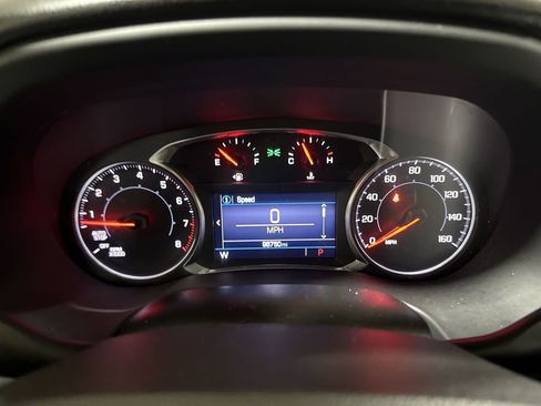Used 2021 GMC Acadia SLE w/ Driver Convenience Package FWD image 12