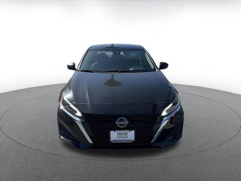 Used 2025 Nissan Altima 2.5 SV image 4