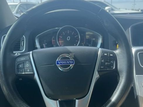 Used 2018 Volvo S60 T5 Inscription AWD/4WD image 11