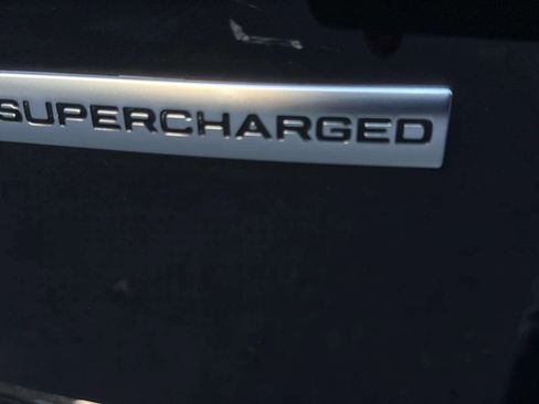 Used 2018 Land Rover Range Rover Long Wheelbase Supercharged image 46