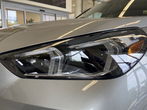 Used 2025 BMW X1 xDrive28i w/ Technology Package image 9