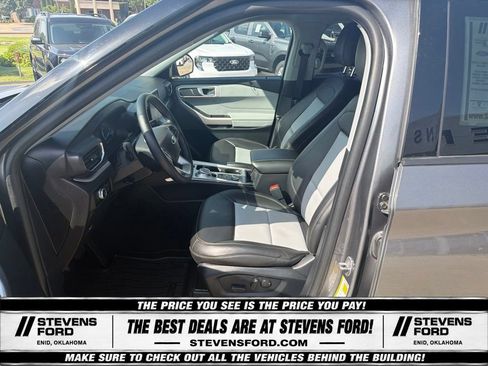 Used 2023 Ford Explorer XLT w/ Equipment Group 202A AWD/4WD image 15