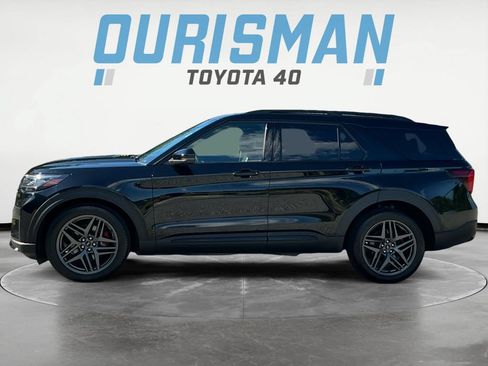 Used 2025 Ford Explorer ST AWD/4WD image 4