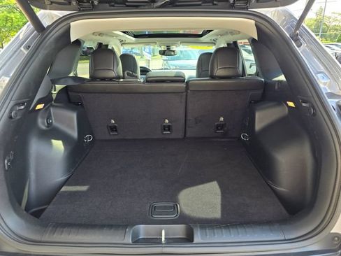 Used 2019 Jeep Cherokee Latitude Plus AWD/4WD image 35