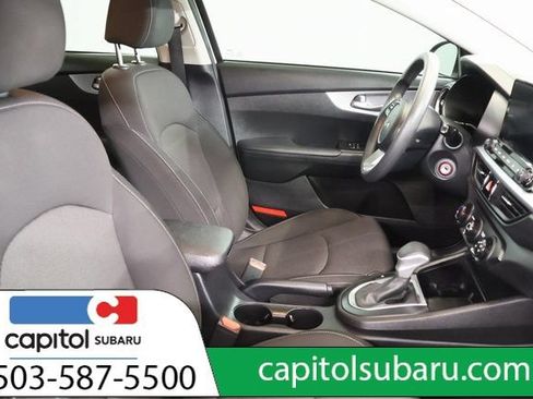 Used 2022 Kia Forte LXS FWD image 27