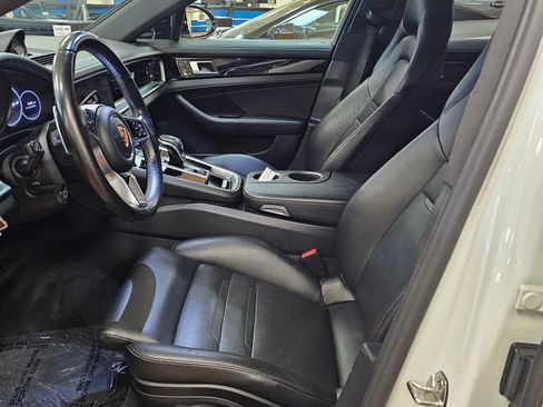 Used 2018 Porsche Panamera 4 w/ Premium Package Plus image 13