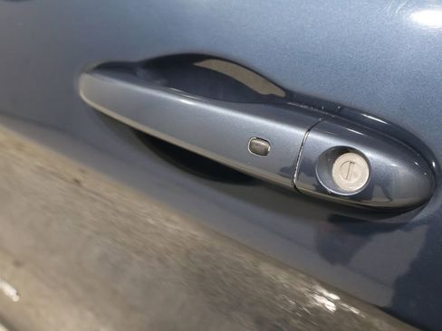 Used 2020 Jeep Cherokee Limited image 9