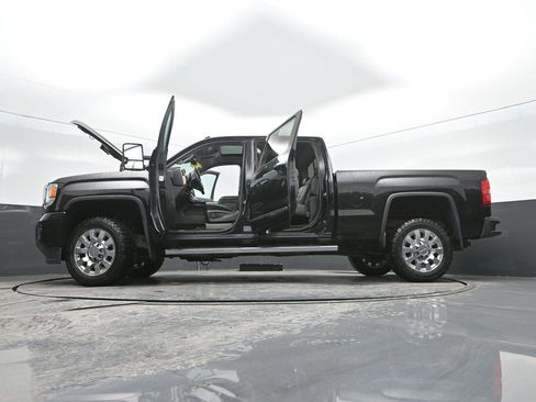 Used 2016 GMC Sierra 2500 Denali w/ Duramax Plus Package image 52