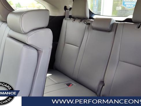 Used 2020 Toyota Highlander XLE image 15