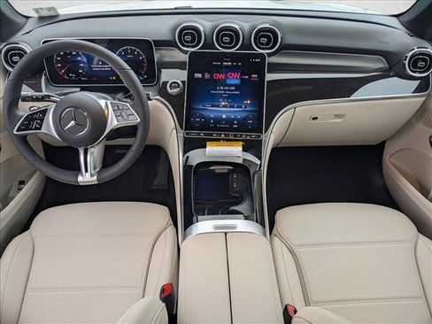 Used 2026 Mercedes-Benz GLC 300 image 13