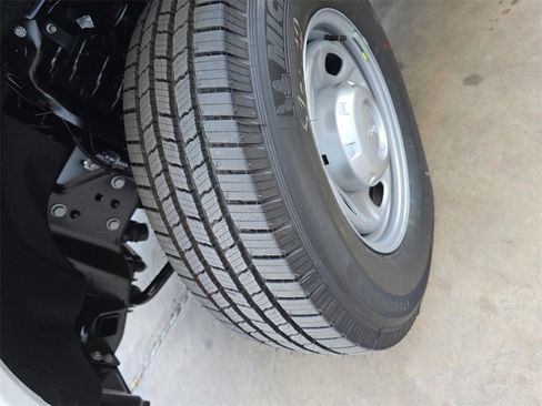 New 2026 Ford F250 XL image 48