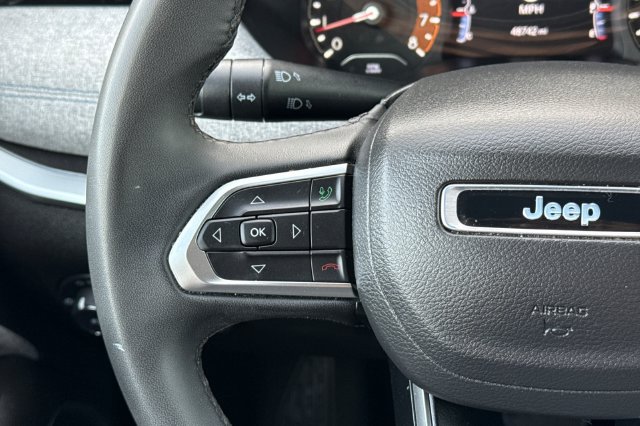 Used 2024 Jeep Compass Latitude AWD/4WD image 30