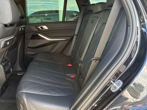 Used 2026 BMW X5 xDrive40i w/ M Sport Package AWD/4WD image 9