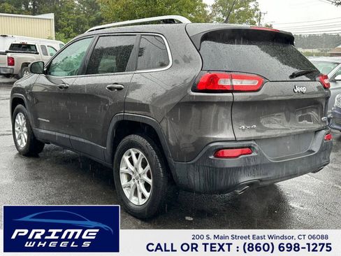 Used 2014 Jeep Cherokee Latitude w/ Cold Weather Group image 5