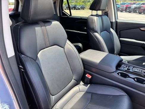 Used 2023 Honda Pilot Touring image 25