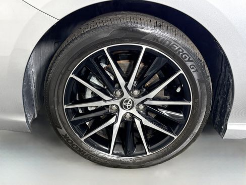 Used 2024 Toyota Camry SE image 37