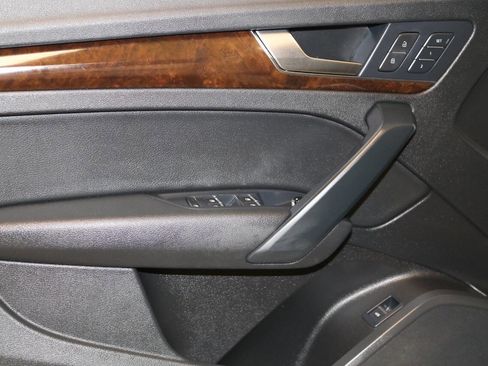 Used 2018 Audi Q5 2.0T Premium image 62