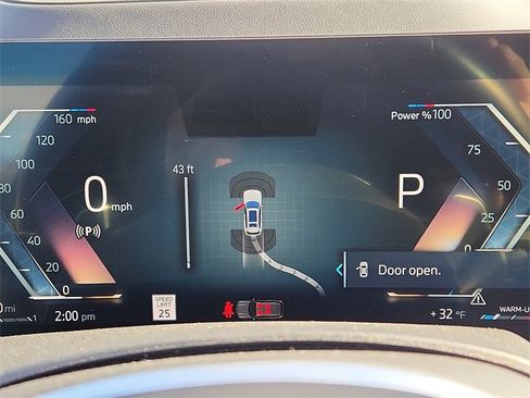 Used 2023 BMW X7 xDrive40i w/ Executive Package image 21