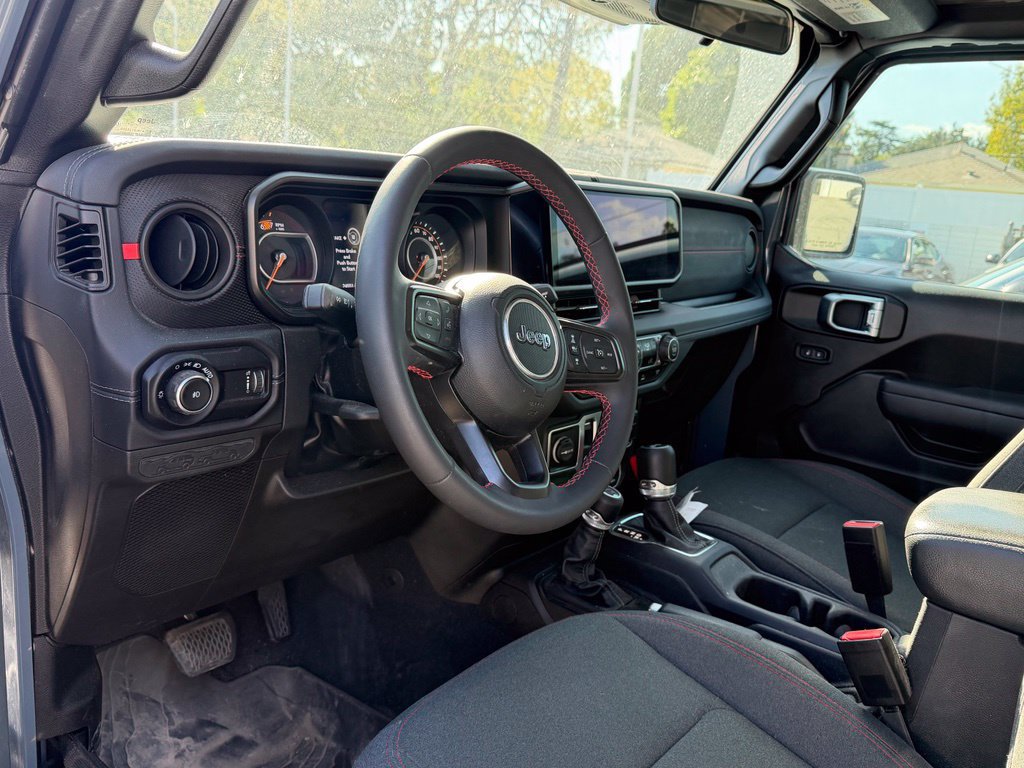 Used 2024 Jeep Wrangler Rubicon w/ Capability Package AWD/4WD image 3