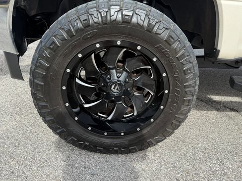 Used 2017 Ford F250 Lariat w/ Lariat Ultimate Package image 26