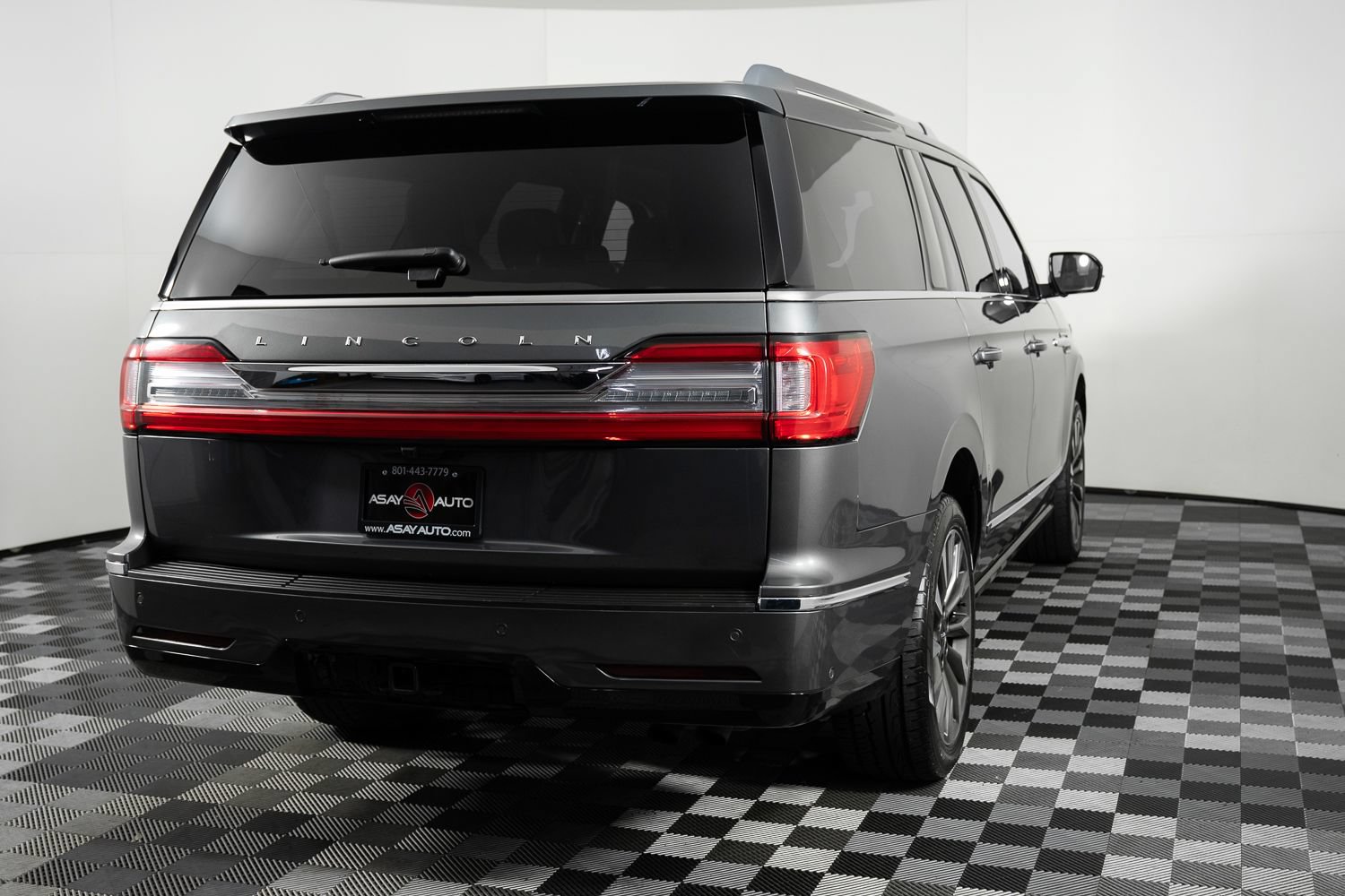 Used 2021 Lincoln Navigator L Reserve AWD/4WD image 6