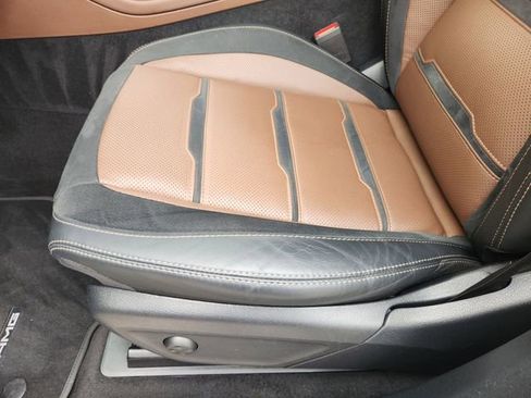 Used 2024 Mercedes-Benz GLE 53 AMG 4MATIC image 23