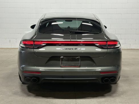 Used 2023 Porsche Panamera GTS image 8