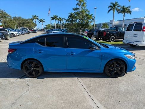 Used 2022 Nissan Sentra SR w/ Electronics Package image 3