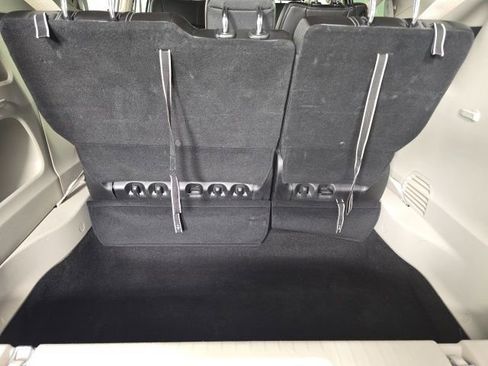 Used 2024 Chrysler Pacifica Touring-L image 26