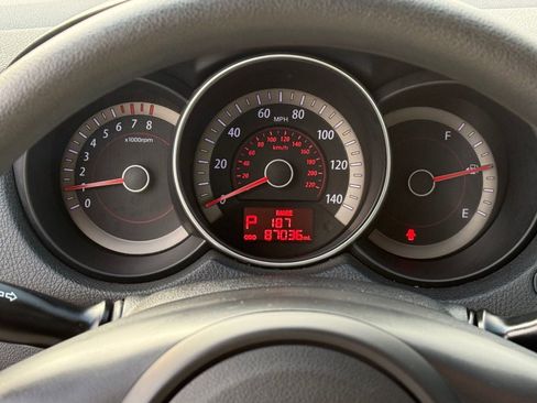 Used 2012 Kia Forte EX image 17