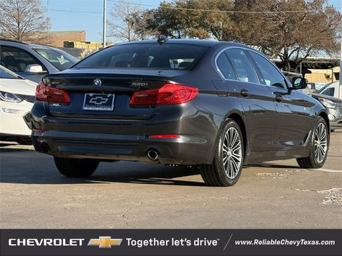 Used 2019 BMW 530i xDrive w/ Convenience Package image 6