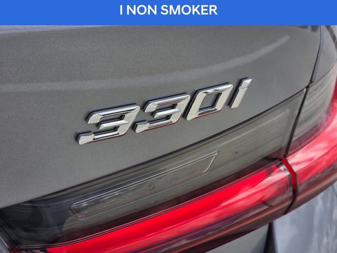 Used 2025 BMW 330i Sedan w/ Convenience Package image 10