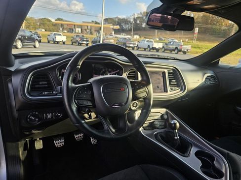 Used 2022 Dodge Challenger R/T w/ Plus Package image 12