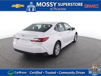 Used 2025 Toyota Camry LE FWD video 4