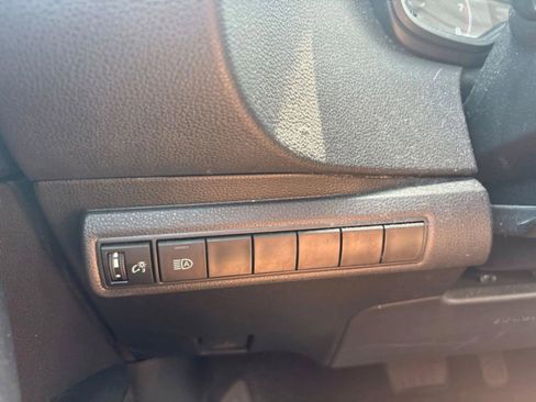 Certified 2024 Toyota Corolla LE w/ LE Convenience Package FWD image 16