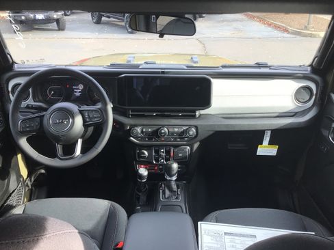 New 2026 Jeep Gladiator Sport image 10