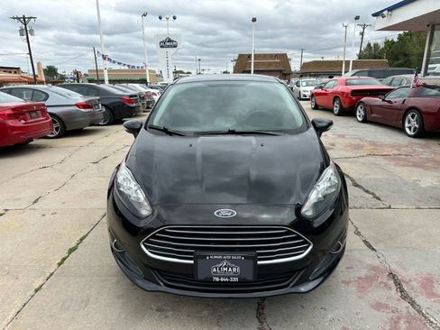 Used 2017 Ford Fiesta SE w/ Equipment Group 201A FWD image 2