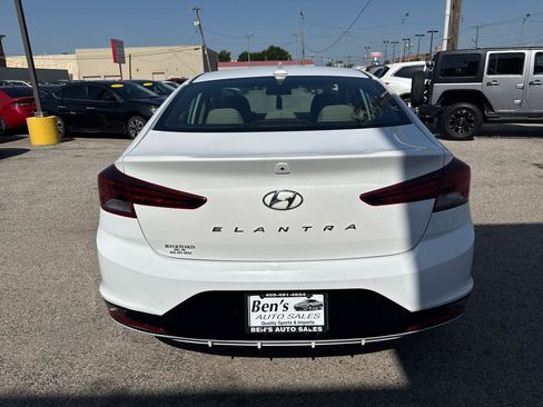 Used 2019 Hyundai Elantra SEL FWD image 7