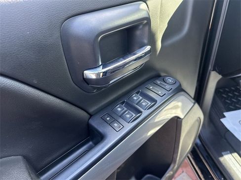 Used 2018 Chevrolet Silverado 1500 LT w/ Texas Edition image 11