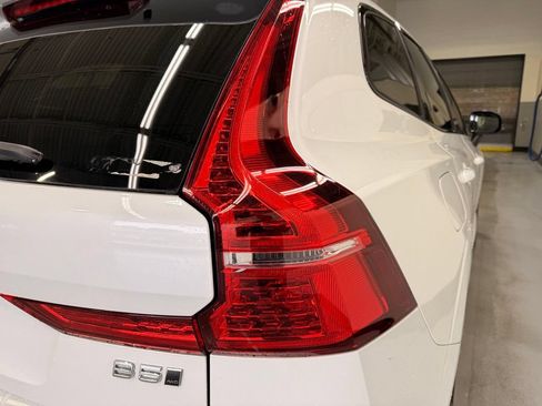 Used 2023 Volvo XC60 B5 Plus w/ Protection Package Premier AWD/4WD image 5
